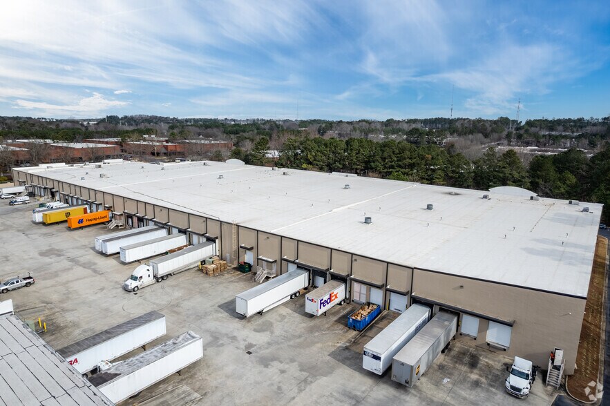 More Photos Of 205 Hembree Park Dr, Roswell Distribution For Lease