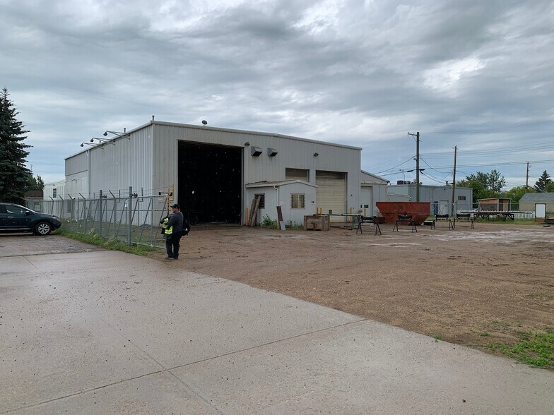 More Photos Of 4713 48th St, Sturgeon County Manufacturing For Sale