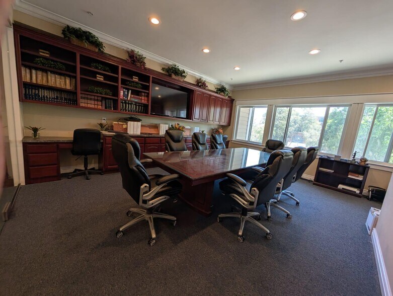 More Photos Of 2236 Mariner Square Dr, Alameda Office Residential For Sale