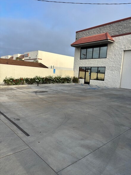 More Photos Of 9755 Rush St, South El Monte Warehouse For Lease