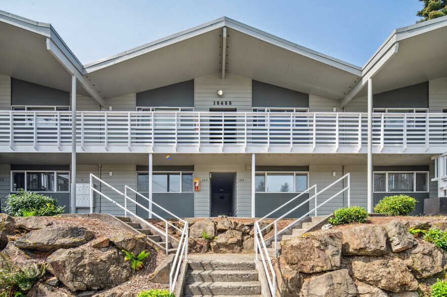 More Photos Of 15455 10th Ave SW, Burien Apartments For Sale