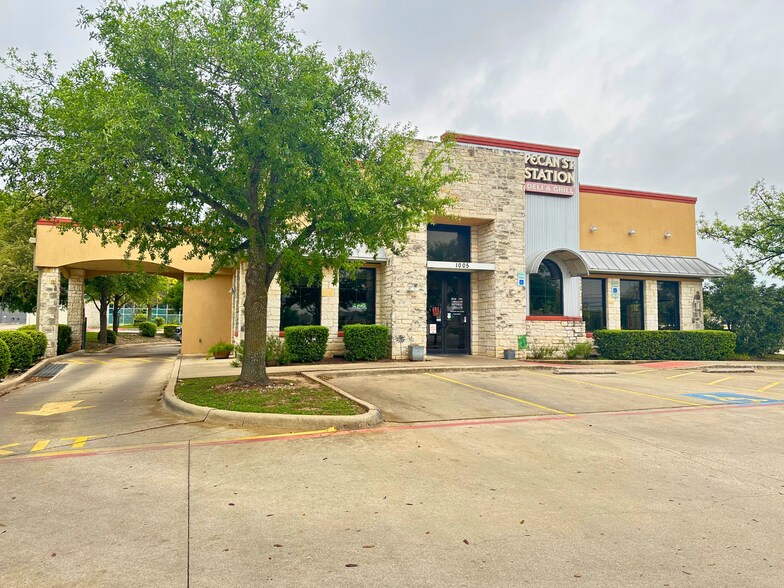 More Photos Of 1005 W Pecan St, Pflugerville Restaurant For Sale