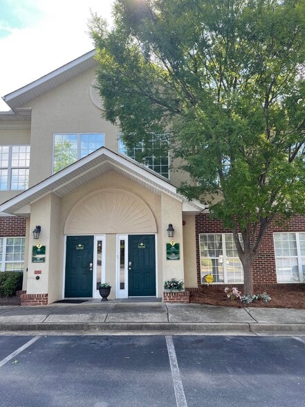 More Photos Of 3745 Cherokee St, Kennesaw Loft Creative Space For Lease