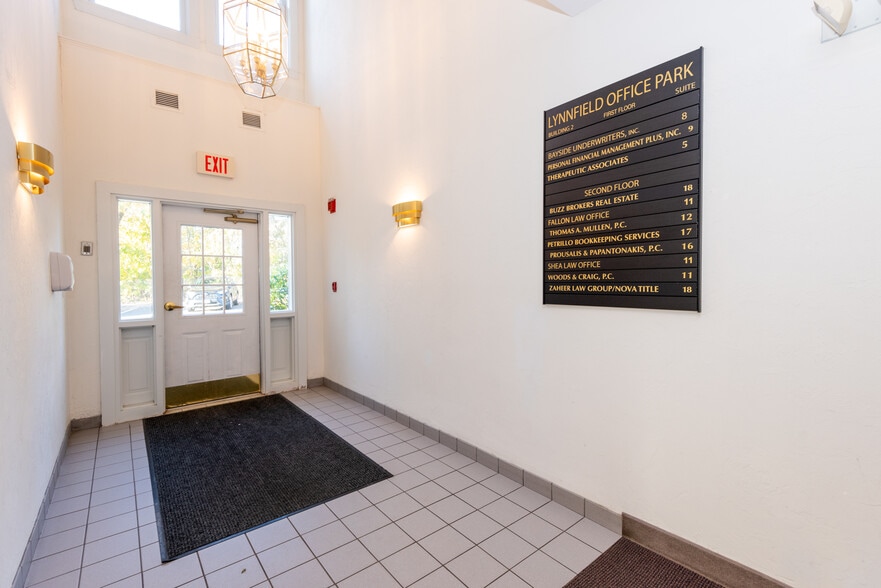More Photos Of 40 Salem St, Lynnfield Office For Lease