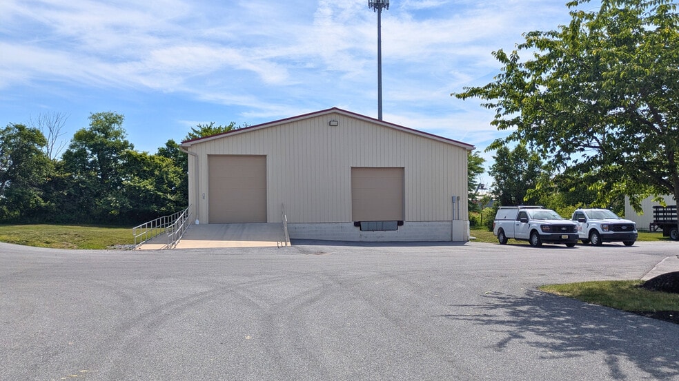 More Photos Of 6405 Flank Dr, Harrisburg Office For Sale