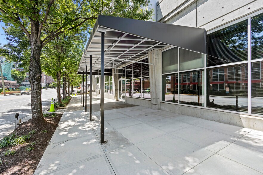 More Photos Of 262 Pharr Rd NE, Atlanta Restaurant For Lease