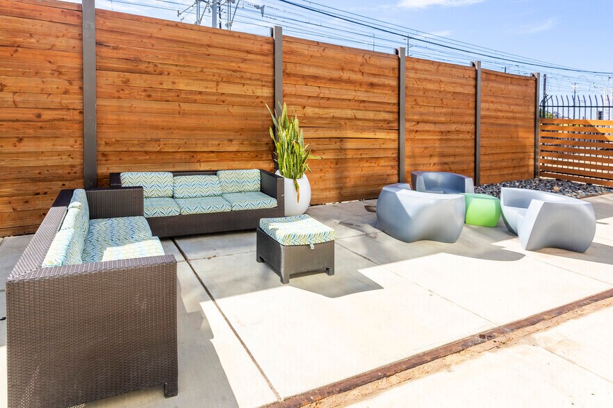 More Photos Of 2015 Hancock St, San Diego Apartments For Sale