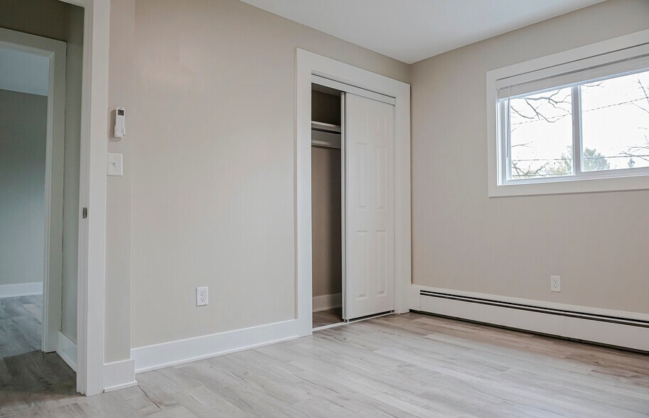 More Photos Of 320 Koch Ave, Ann Arbor Apartments For Sale