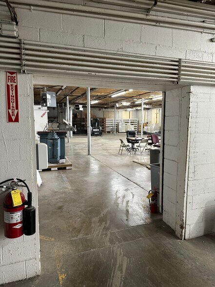 More Photos Of 645 Bellefontaine Ave, Marion Light Distribution For Sale