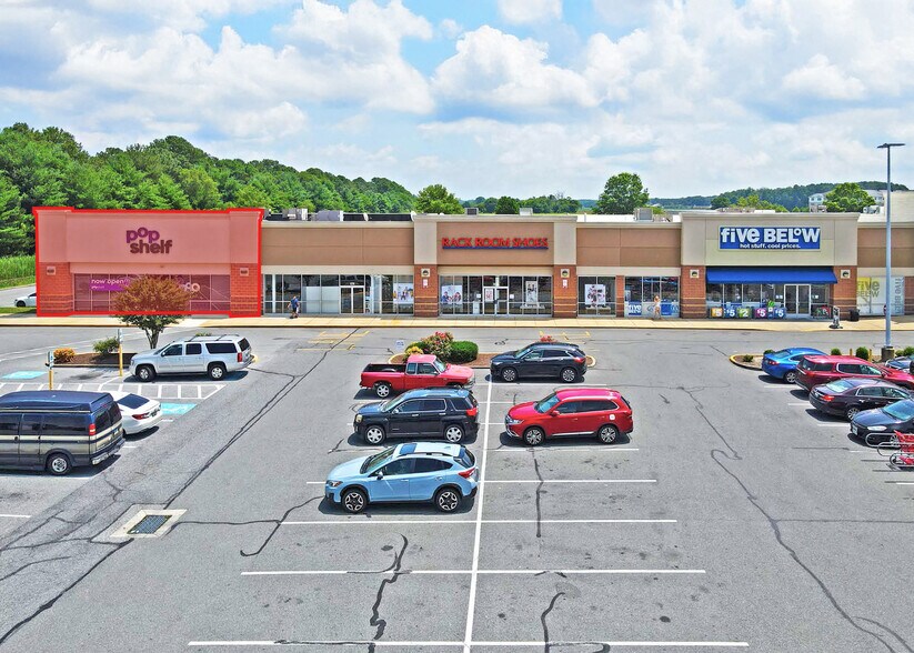 Primary Photo Of 127 E North Pointe Dr, Salisbury Freestanding For Lease