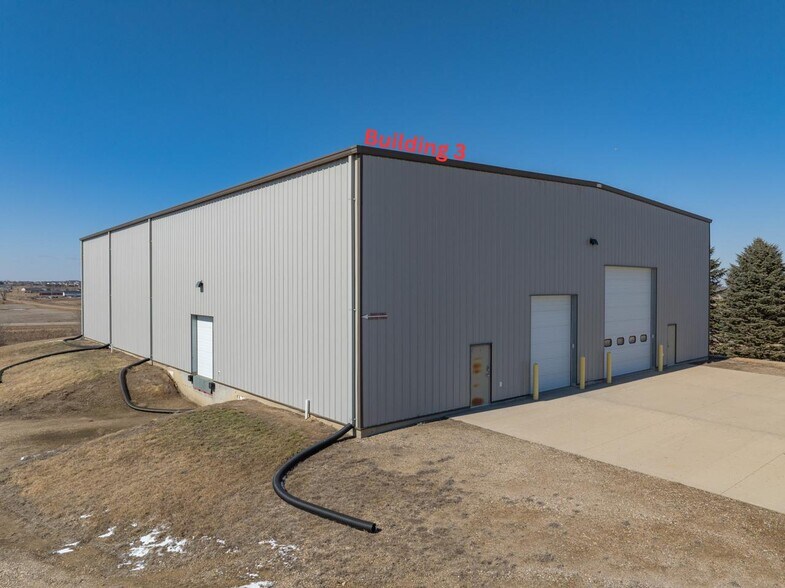 More Photos Of 2708 30th Ave NE, Minot Manufacturing For Sale