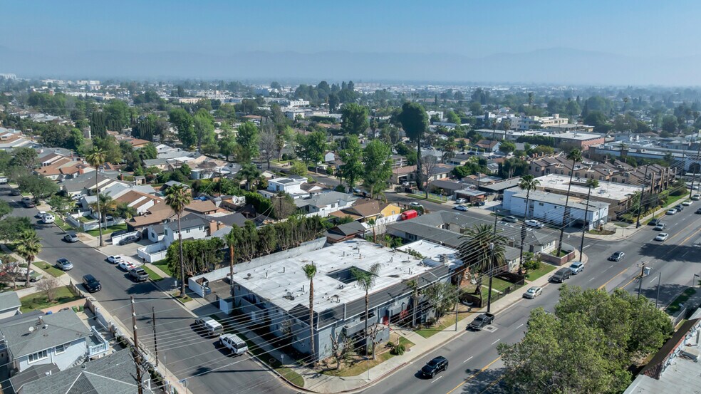 More Photos Of 13825 Vanowen St, Van Nuys Apartments For Sale