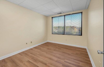 More Photos Of 166 Prosperous Pl, Lexington Office For Lease