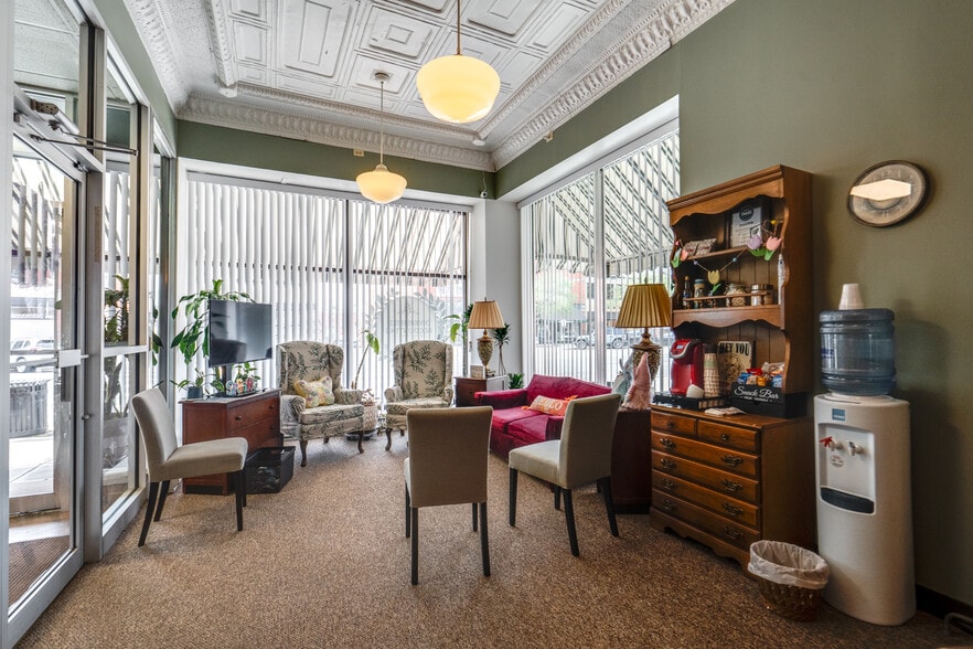 More Photos Of 121-127 E Main St, Ravenna Storefront Retail Office For Sale