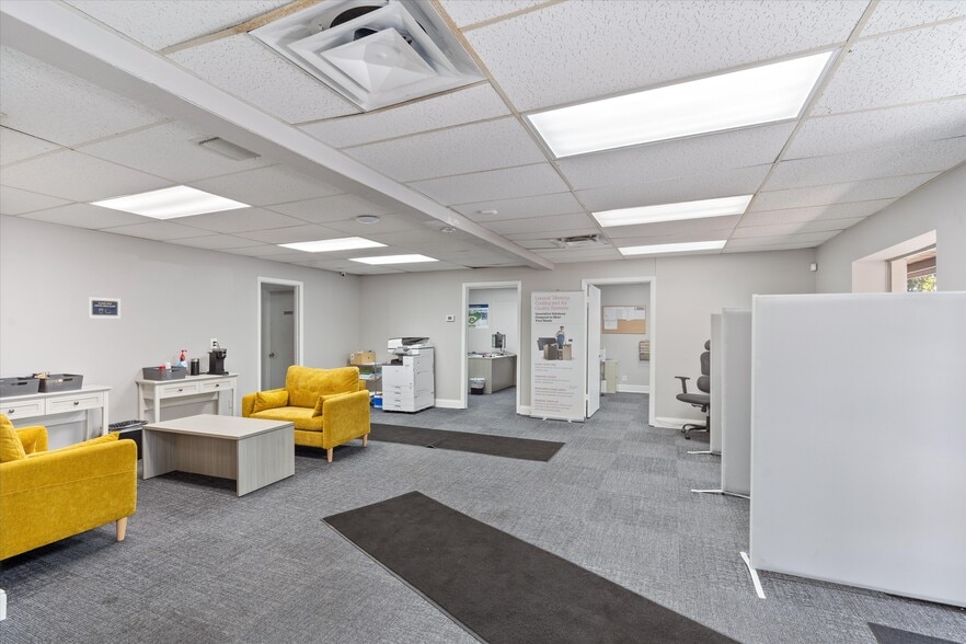 More Photos Of 120 Southridge Rd, Delray Beach Warehouse For Sale