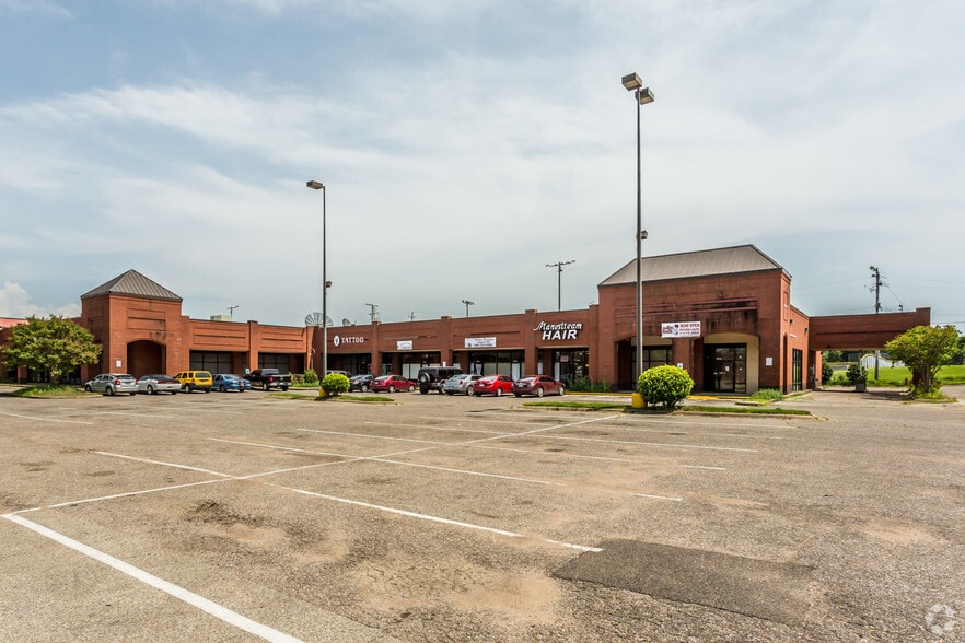 More Photos Of 6743-6813 Winchester Rd, Memphis General Retail For Lease