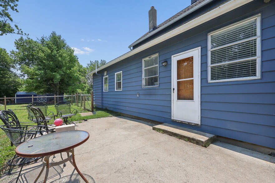 More Photos Of 1520 Island Rd, Circleville Multifamily For Sale
