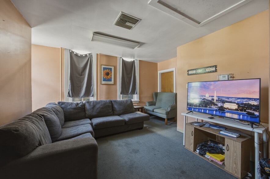 More Photos Of 512 Franklin Ave, Pittsburgh Apartments For Sale