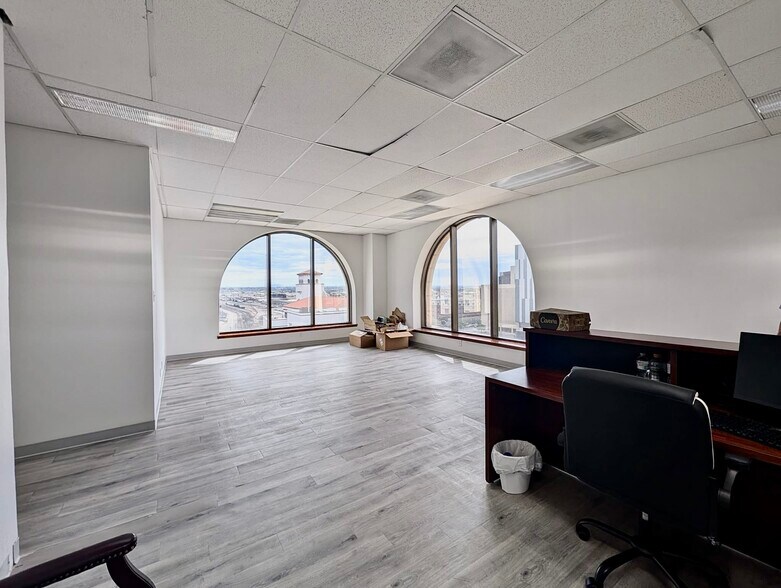 More Photos Of 416 N Stanton St, El Paso Office For Lease