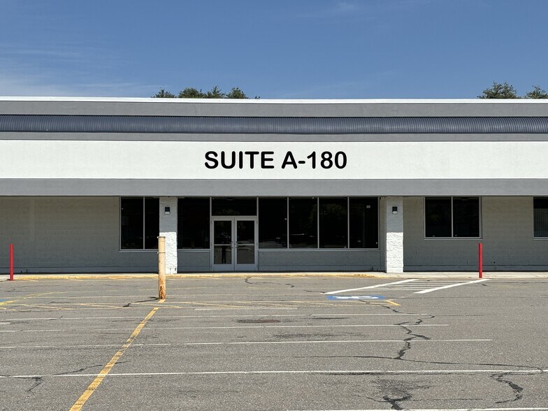 More Photos Of 380-432 John Fitch Hwy, Fitchburg Unknown For Lease