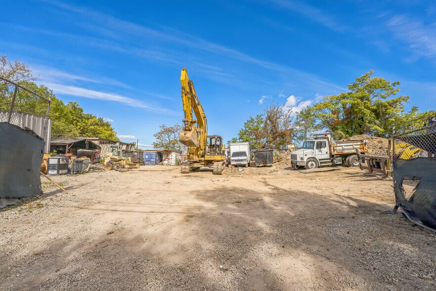 4214 Hunt Pl NE, Washington, DC 20019 Land For Sale