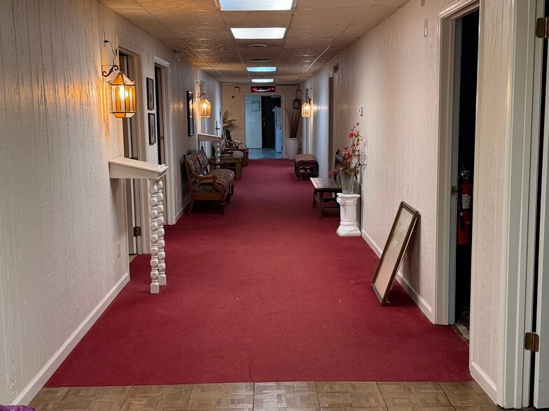 More Photos Of 1951 E 3rd St, Corinth Cemetery Mausoleum For Sale