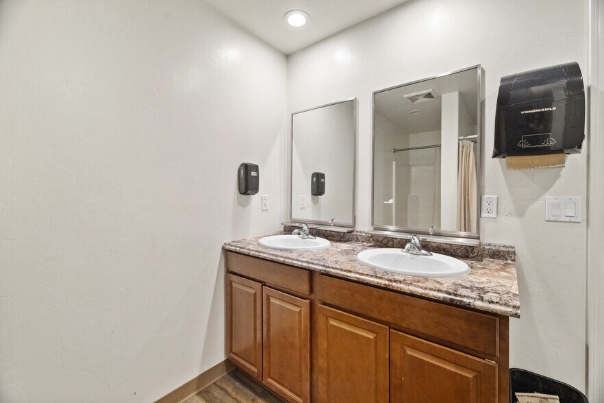 More Photos Of 2500 Cold Springs Rd, Prescott Lodge Meeting Hall For Sale