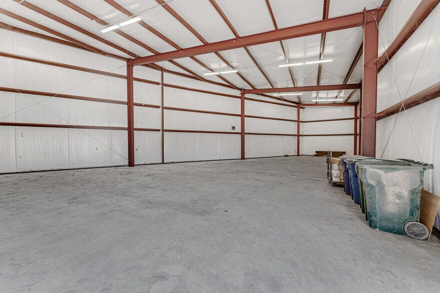 More Photos Of 1212 Peeples St, Chattanooga Warehouse For Sale