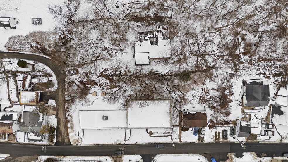 More Photos Of 2750 Banksville Rd, Pittsburgh Warehouse For Sale