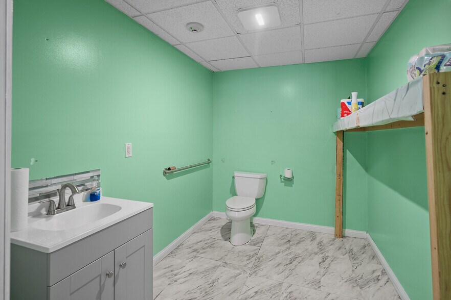 More Photos Of 40-82 N Main St, Pascoag Unknown For Lease