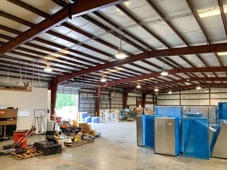 More Photos Of 7421 W Spartan Blvd, Charleston Warehouse For Lease