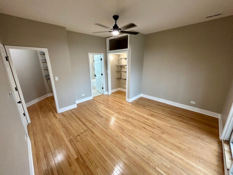 More Photos Of 5644 S Prairie Ave, Chicago Apartments For Sale