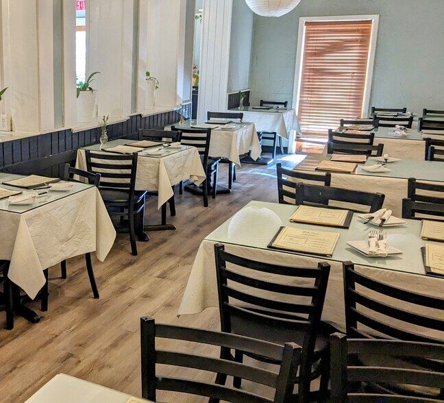 More Photos Of 332 Tate St, Greensboro Restaurant For Lease