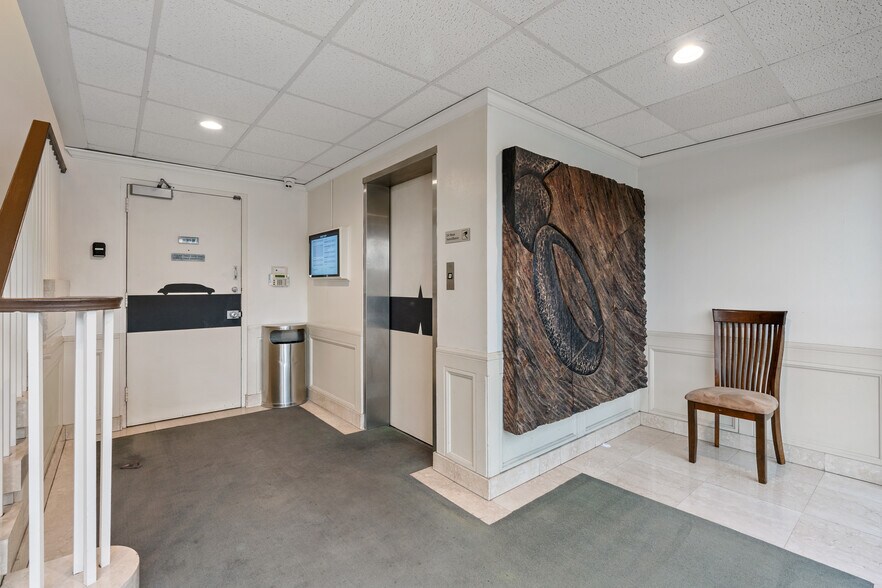 More Photos Of 815 Moraga Dr, Los Angeles Medical For Sale