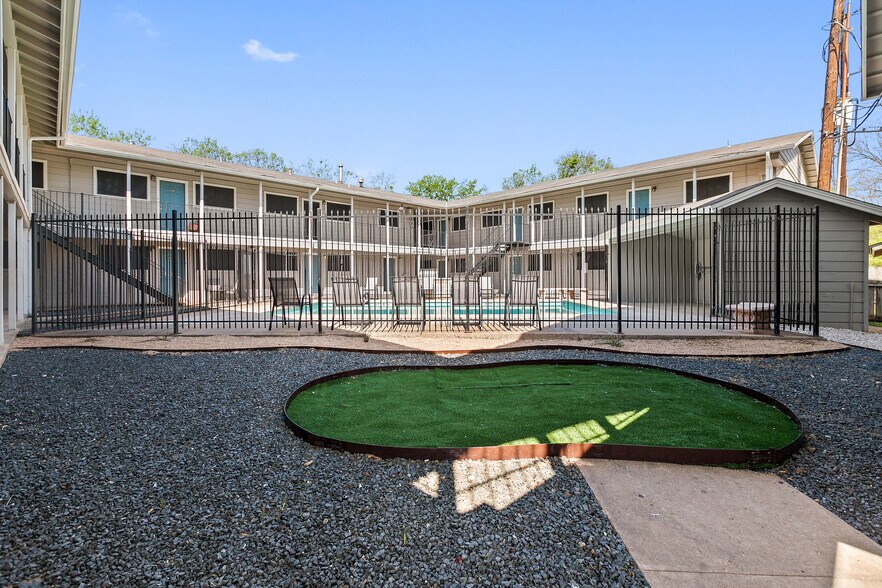 More Photos Of , Austin Multifamily For Sale