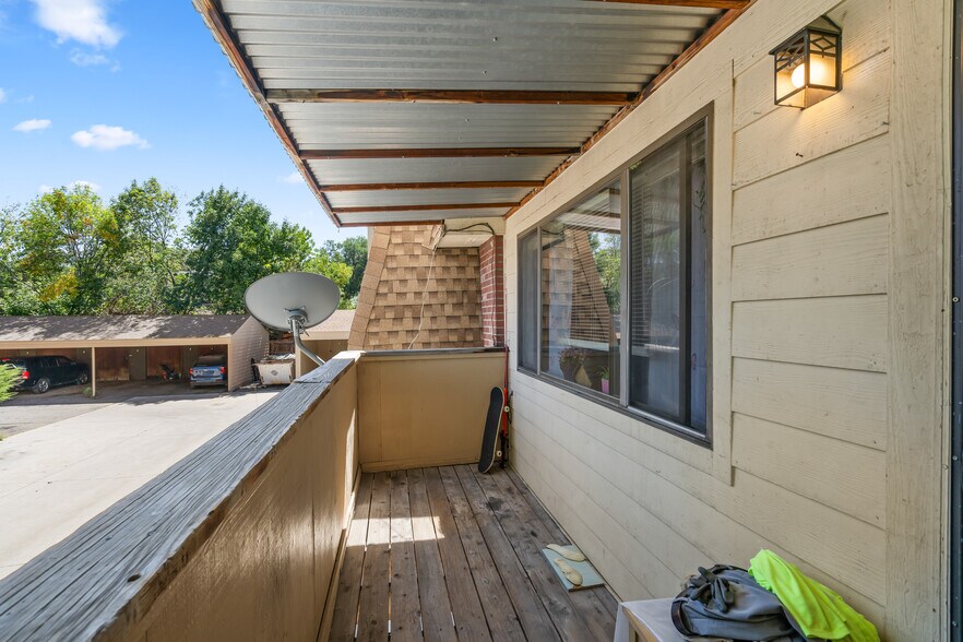 More Photos Of 1701 Warren Ave, Longmont Apartments For Sale