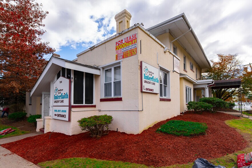 More Photos Of 714-720 Broadway, Paterson Medical For Lease