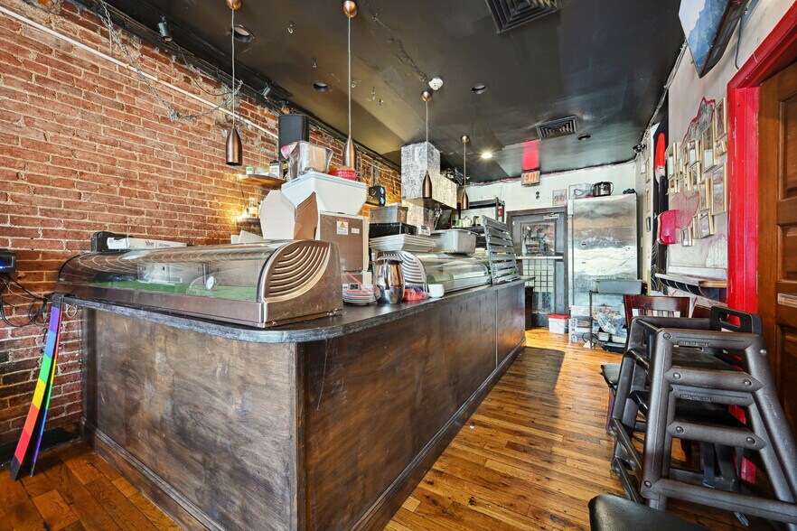 More Photos Of 1224 H St NE, Washington Storefront For Lease
