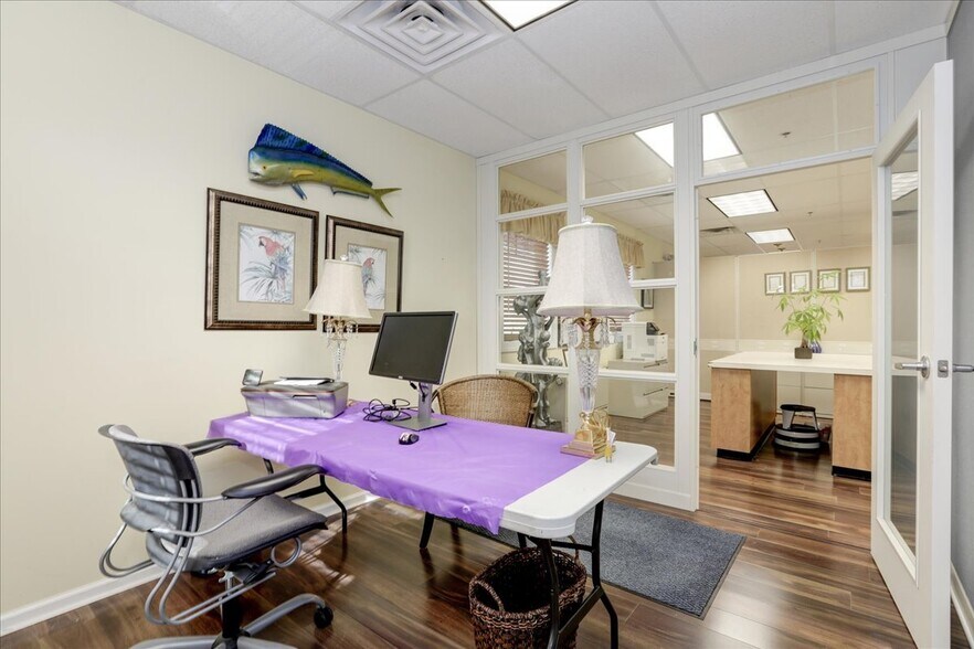 More Photos Of 807 Mantoloking Rd, Brick Office For Sale