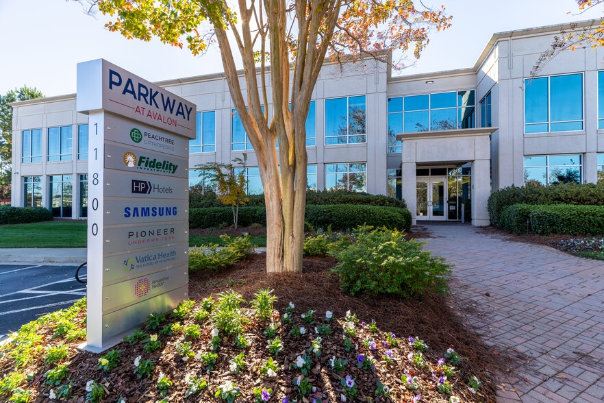 More Photos Of 11720 Amberpark Dr, Alpharetta Unknown For Lease