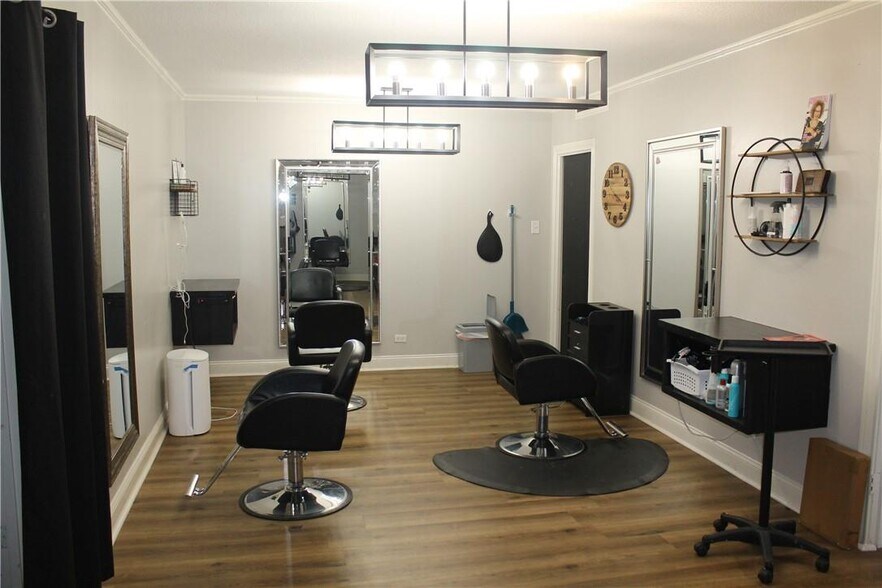 More Photos Of 1826 Morrow Ave, Waco Freestanding For Sale