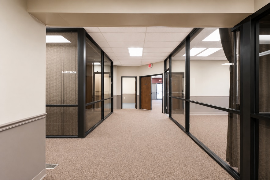 More Photos Of 1400 Pike St, Marietta Office For Lease