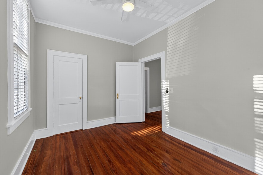 More Photos Of 923 E Park Ave, Savannah Apartments For Sale
