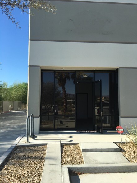 More Photos Of 78015 Wildcat Dr, Palm Desert Warehouse For Lease