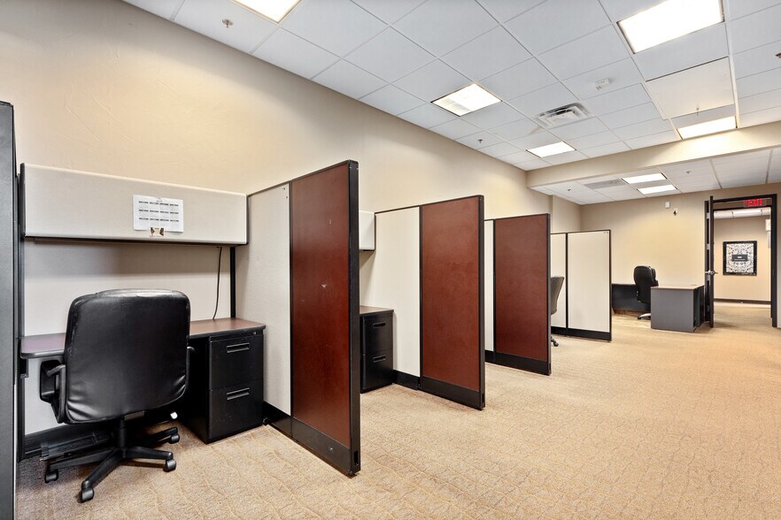 More Photos Of 8380 Warren Pky, Frisco Office For Sale