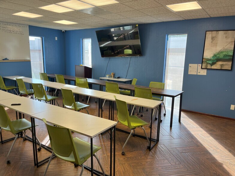 More Photos Of 410 E Southern Ave, Tempe Medical For Lease