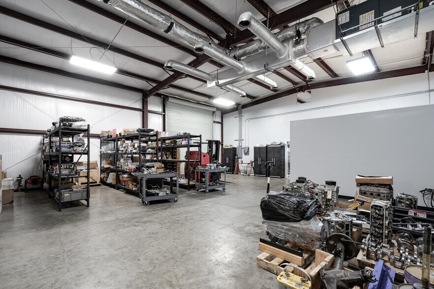 More Photos Of 12586 US-59, Splendora Warehouse For Sale