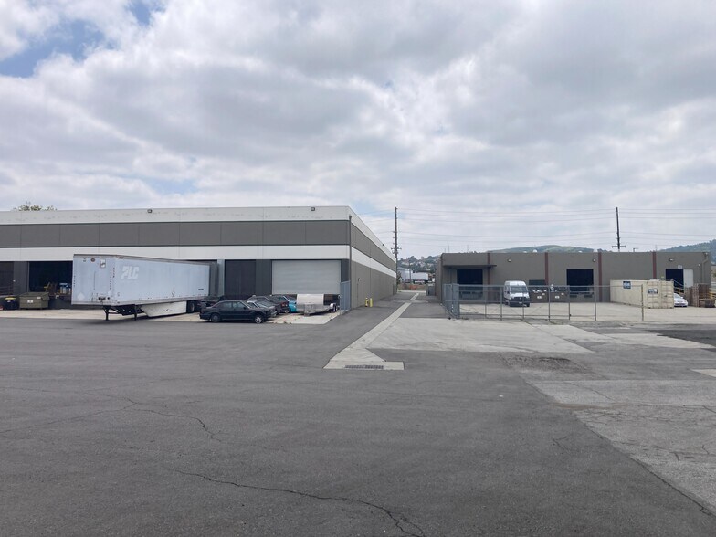 More Photos Of 17721 E Railroad St, City of Industry Warehouse For Lease