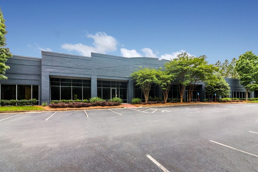 More Photos Of 6700 Sugarloaf Pky, Duluth Unknown For Lease