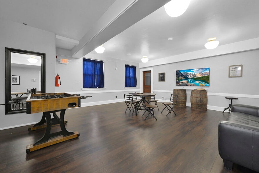 More Photos Of 105 S Paint St, Chillicothe Lodge Meeting Hall For Sale